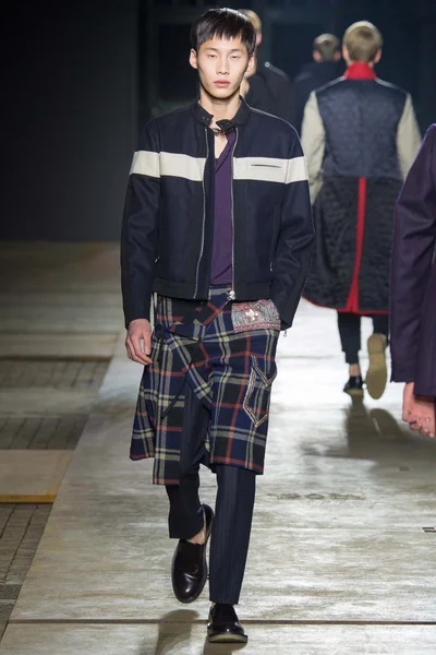 Look 42